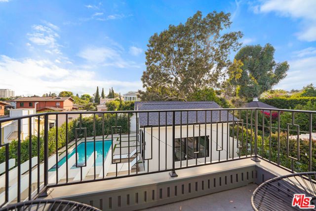 971 S Bundy Drive, Los Angeles, CA 90049