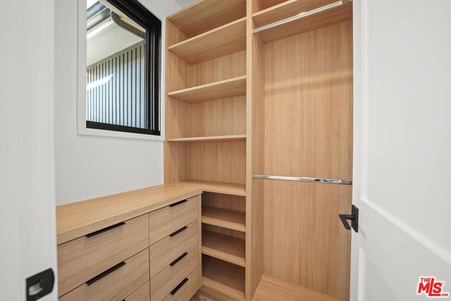 971 S Bundy Drive, Los Angeles, CA 90049