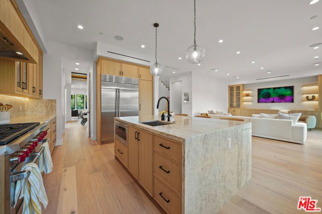 971 S Bundy Drive, Los Angeles, CA 90049