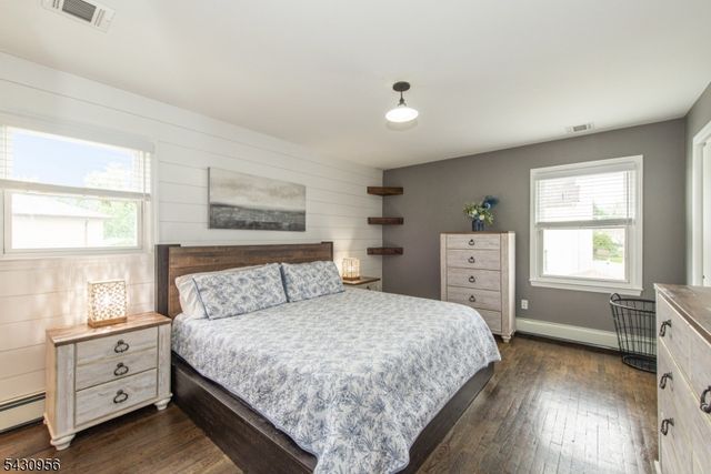 409 N 15Th St, Kenilworth Boro, NJ 07033