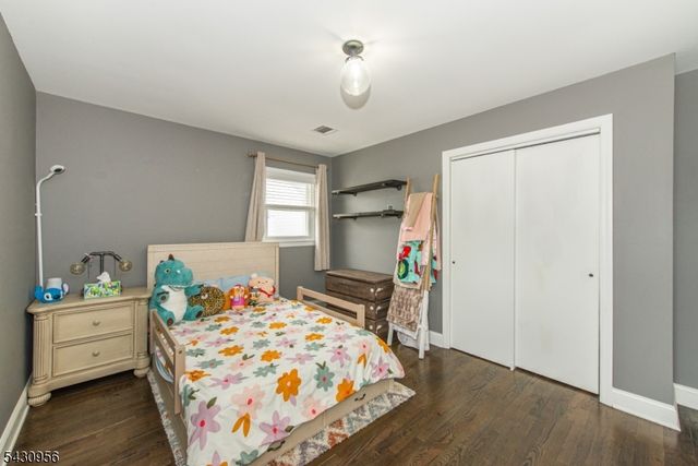 409 N 15Th St, Kenilworth Boro, NJ 07033