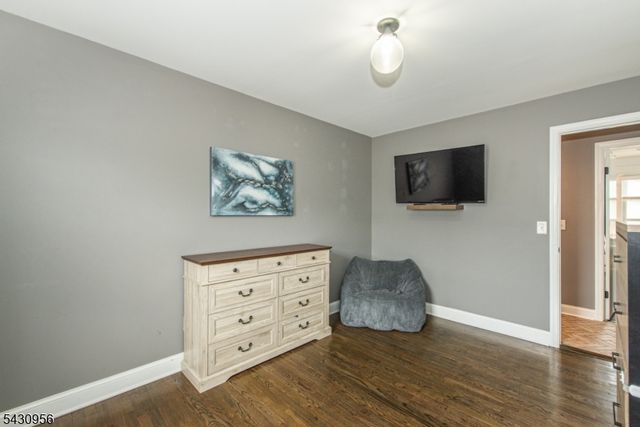 409 N 15Th St, Kenilworth Boro, NJ 07033