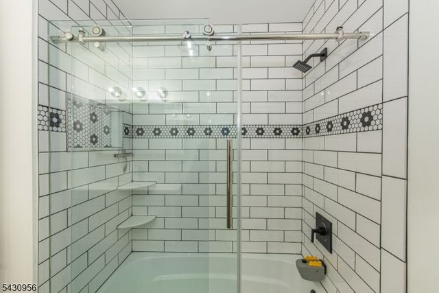 409 N 15Th St, Kenilworth Boro, NJ 07033