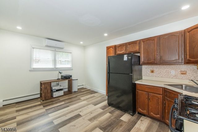 409 N 15Th St, Kenilworth Boro, NJ 07033