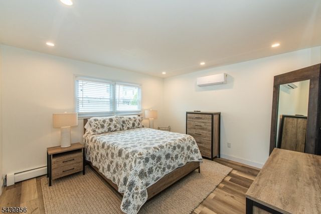 409 N 15Th St, Kenilworth Boro, NJ 07033