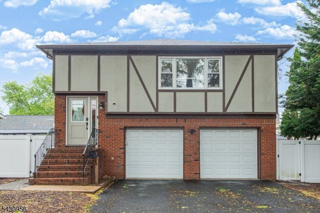 409 N 15Th St, Kenilworth Boro, NJ 07033