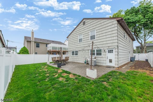 409 N 15Th St, Kenilworth Boro, NJ 07033