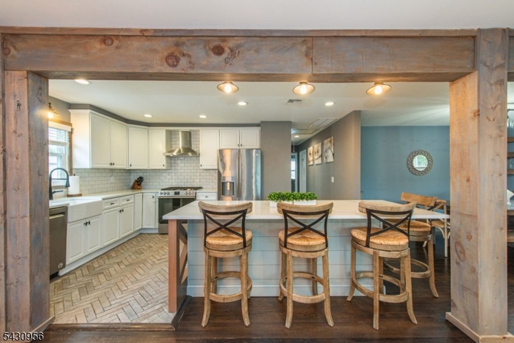 409 N 15Th St, Kenilworth Boro, NJ 07033