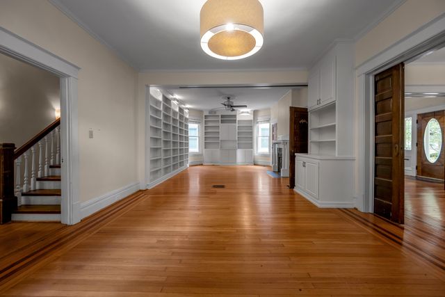 337 Transylvania Park, Lexington, KY 40508