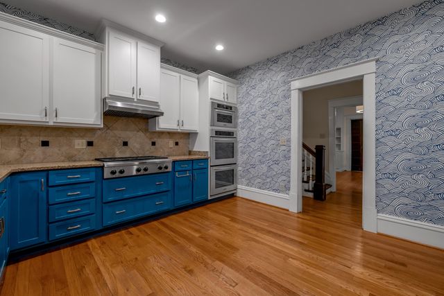 337 Transylvania Park, Lexington, KY 40508