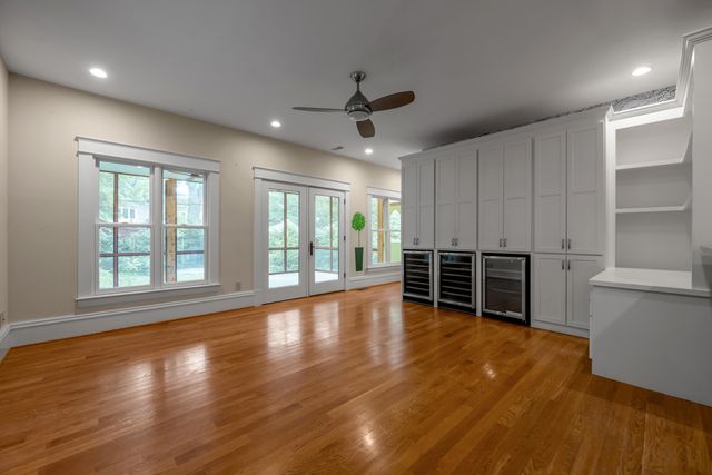 337 Transylvania Park, Lexington, KY 40508