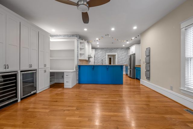 337 Transylvania Park, Lexington, KY 40508