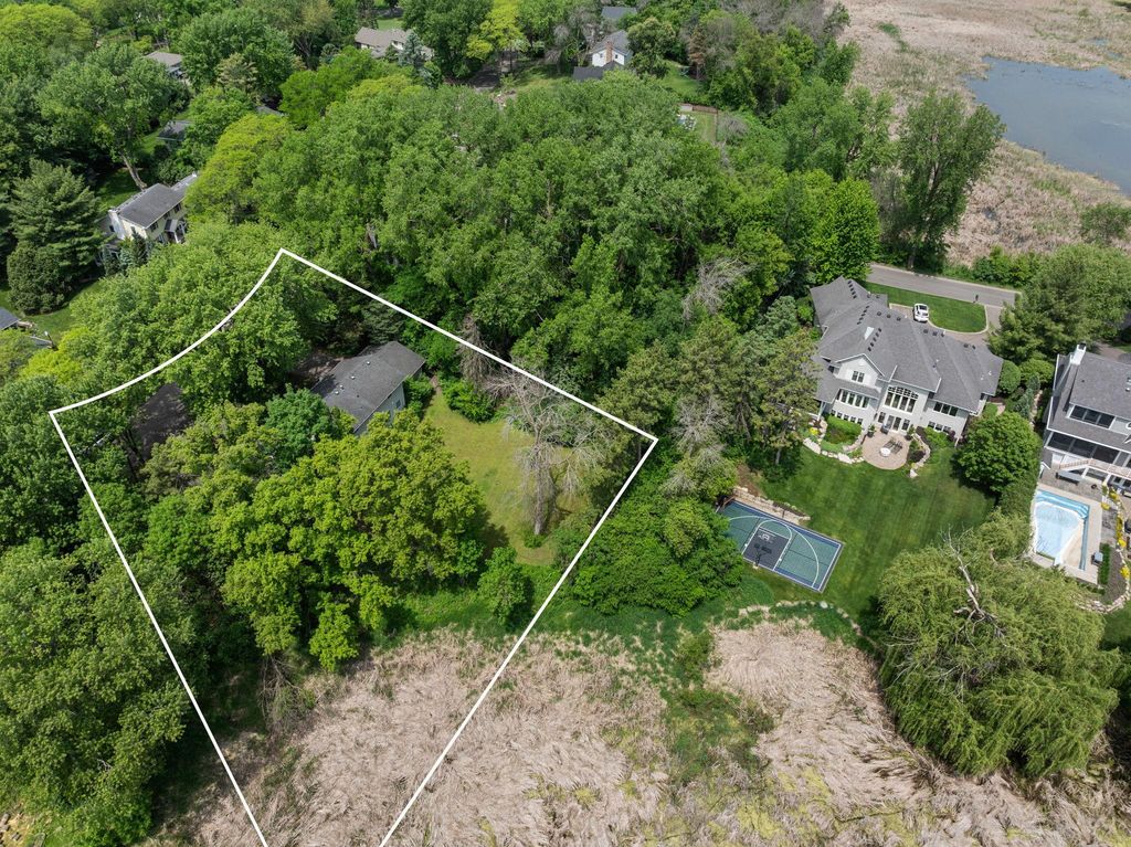 355 Margaret Circle, Wayzata, MN 55391 — exterior