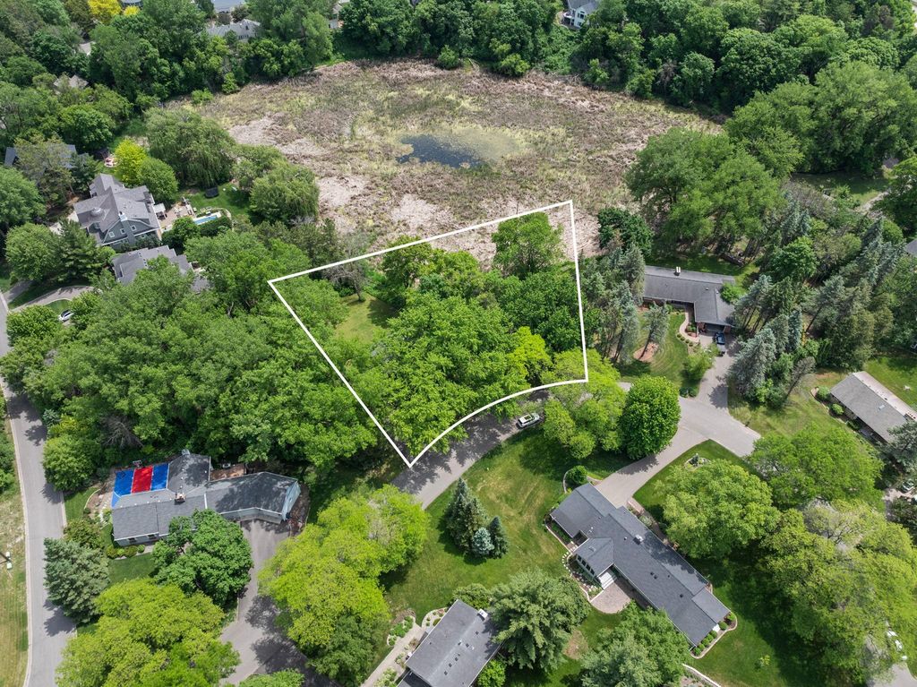 355 Margaret Circle, Wayzata, MN 55391 — photo 2