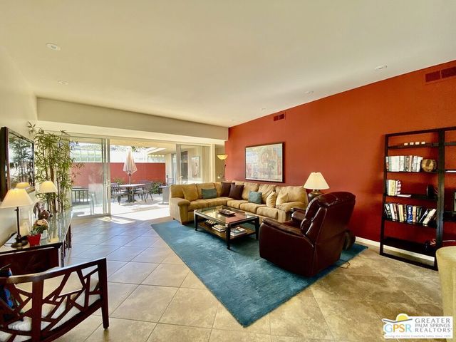 272 Desert Lakes Drive, Palm Springs, CA 92264