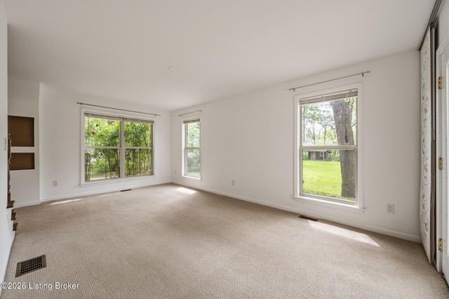 414 Wood Rd, Louisville, KY 40222