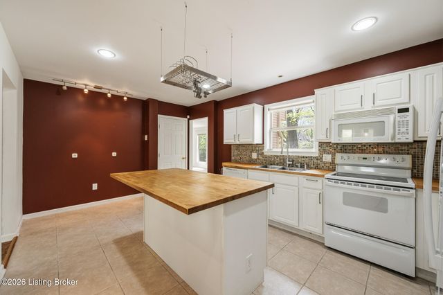 414 Wood Rd, Louisville, KY 40222