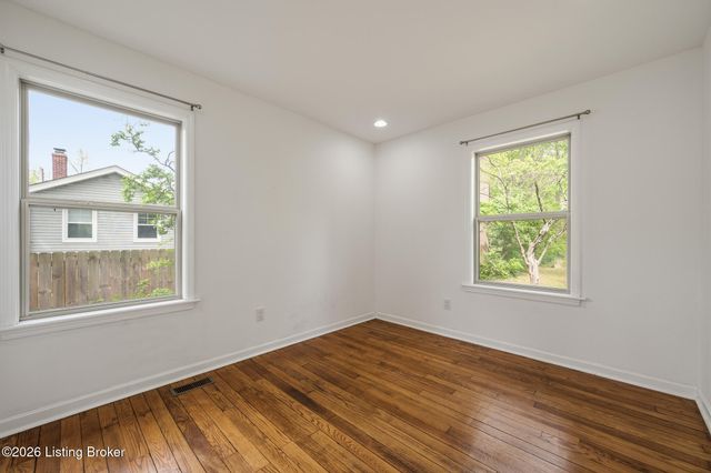 414 Wood Rd, Louisville, KY 40222