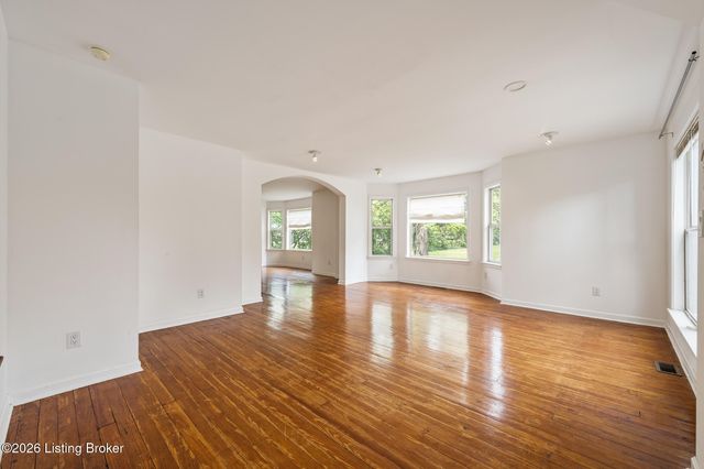 414 Wood Rd, Louisville, KY 40222