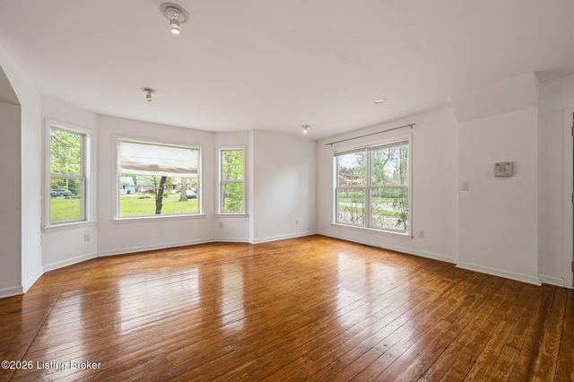 414 Wood Rd, Louisville, KY 40222