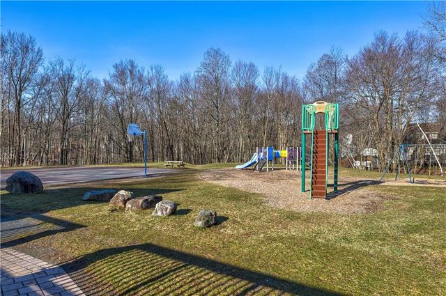 5205 Sundew Terrace, Coolbaugh Twp, PA 18466