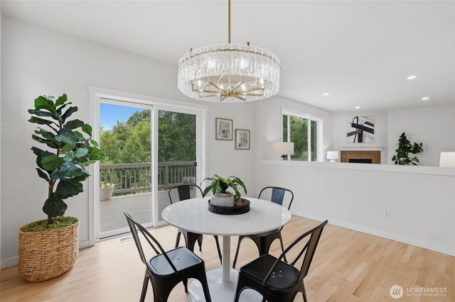 252 245th Place NE, Sammamish, WA 98074
