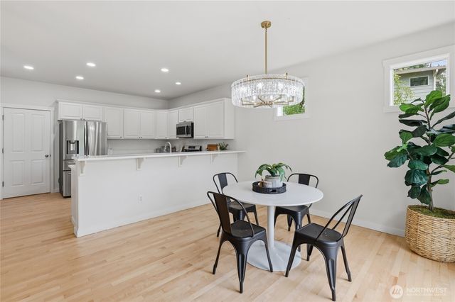 252 245th Place NE, Sammamish, WA 98074