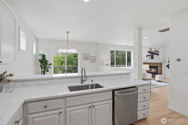 252 245th Place NE, Sammamish, WA 98074