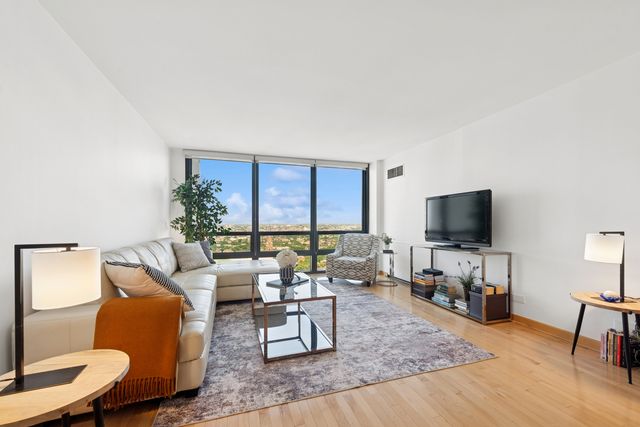 1636 N WELLS Street 3008, Chicago, IL 60614