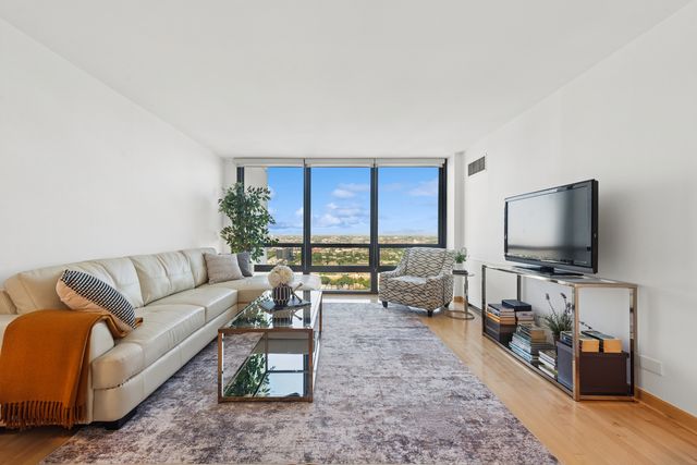 1636 N WELLS Street 3008, Chicago, IL 60614