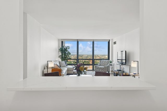 1636 N WELLS Street 3008, Chicago, IL 60614