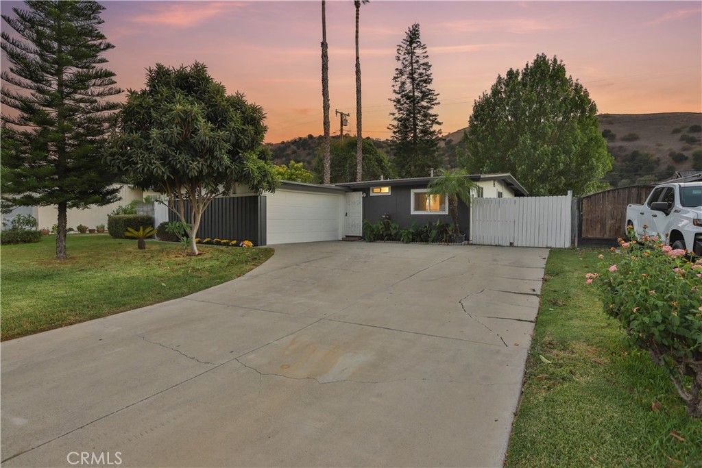 1930 W 9th, Pomona, CA 91766 — exterior