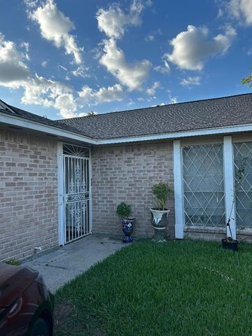 2707 Crested Butte Court, Houston, TX 77067