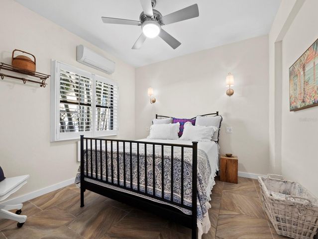 601 NORTON STREET, Longboat Key, FL 34228