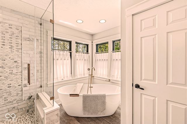 9681 Sunwood Way, Carmel, IN 46032