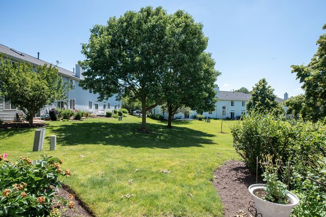1216 Arapaho Court 1216, Naperville, IL 60540