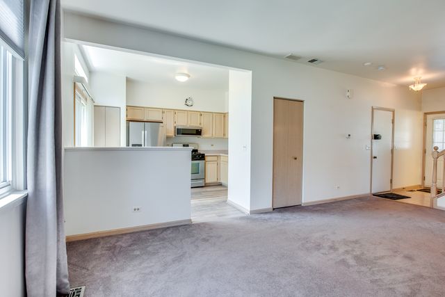 1216 Arapaho Court 1216, Naperville, IL 60540