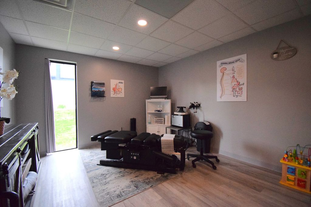 Image 22 of property listing at 1708 Jefferson Avenue, Mt Vernon, IL 62864