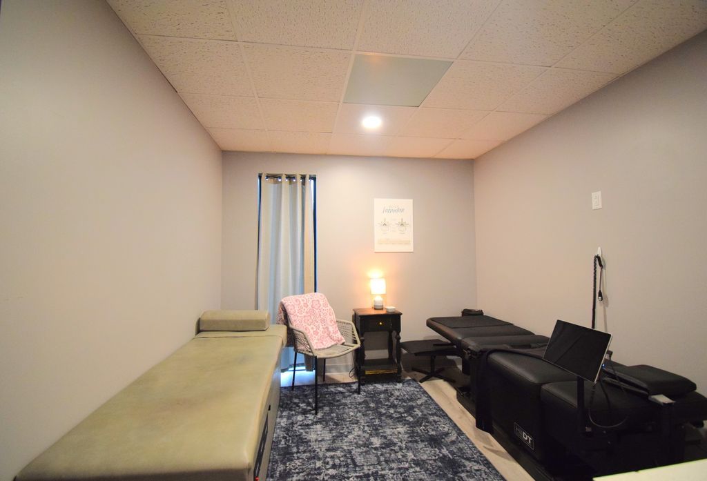 Image 25 of property listing at 1708 Jefferson Avenue, Mt Vernon, IL 62864