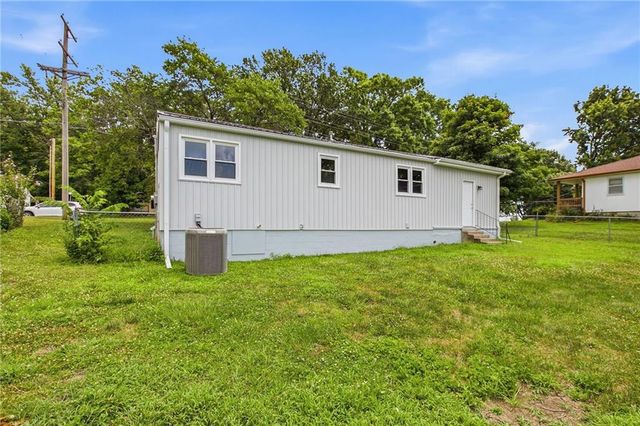 614 Wellington Street, Richmond, MO 64085