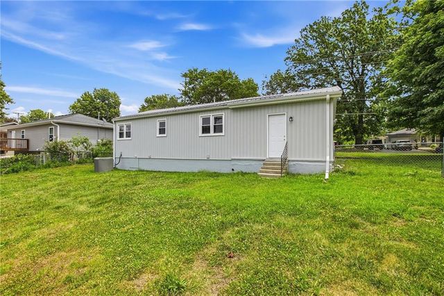 614 Wellington Street, Richmond, MO 64085