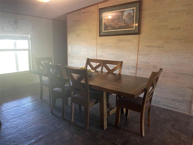 106 Brown Pelican DR, Del Valle, TX 78617