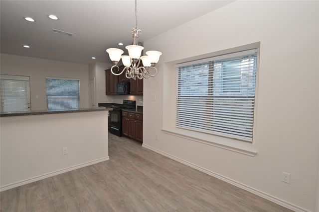 808 Bahar Court, Arlington, TX 76010