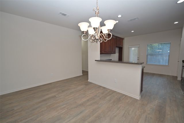 808 Bahar Court, Arlington, TX 76010