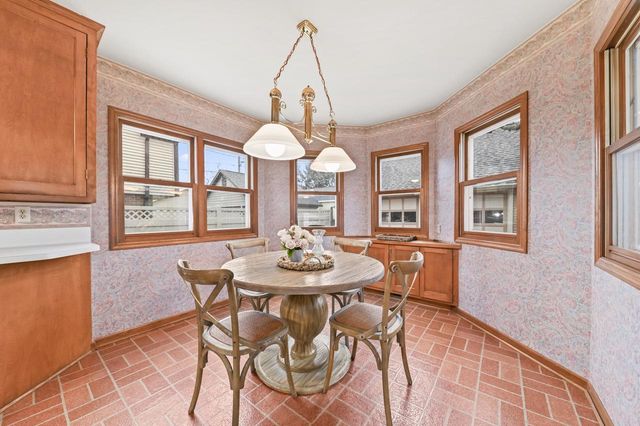 8027 W Woodland AVENUE, Wauwatosa, WI 53213