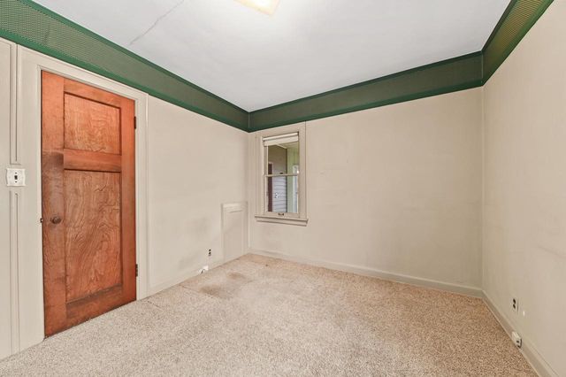 8027 W Woodland AVENUE, Wauwatosa, WI 53213