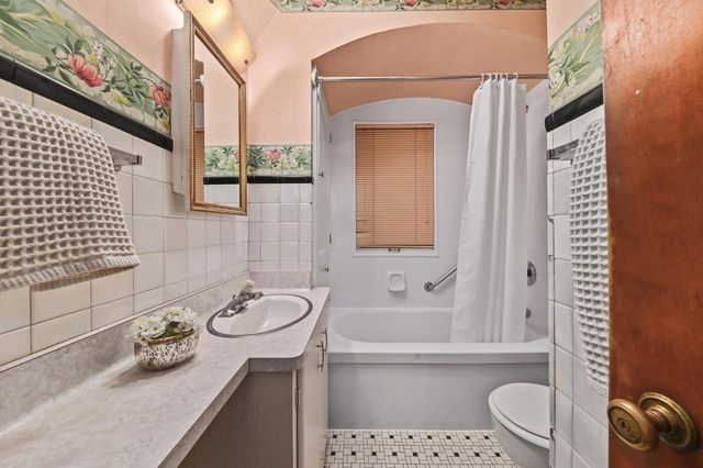 8027 W Woodland AVENUE, Wauwatosa, WI 53213