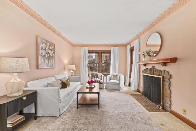 8027 W Woodland AVENUE, Wauwatosa, WI 53213