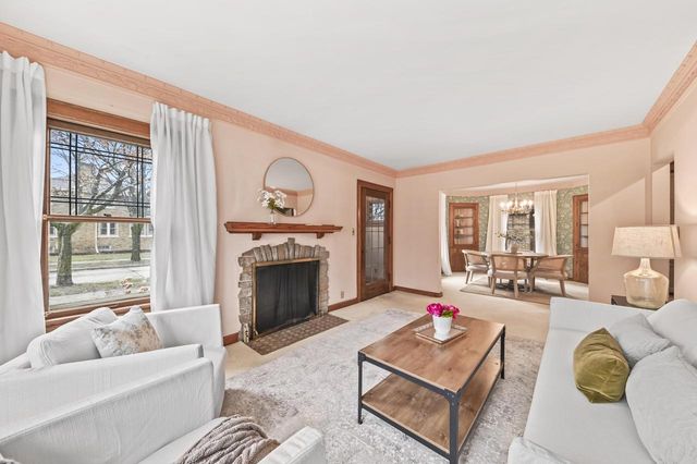 8027 W Woodland AVENUE, Wauwatosa, WI 53213