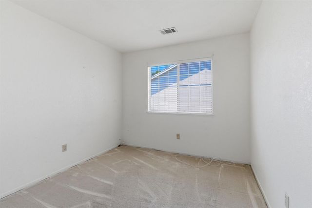 1410 Suellen Dr, Tracy, CA 95376